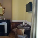 فندق مبيت وإفطار La Maison D'adelaide 3*