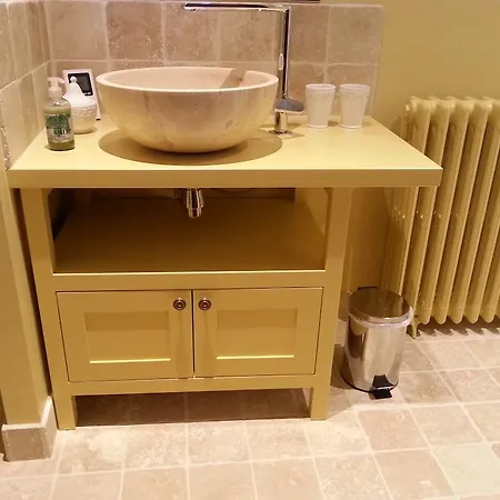 La Maison D'adelaide D'hotes Bed & Breakfast