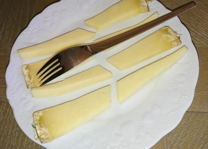 La Maison D'adelaide D'hotes Bed & Breakfast Saint-Flour (Cantal)